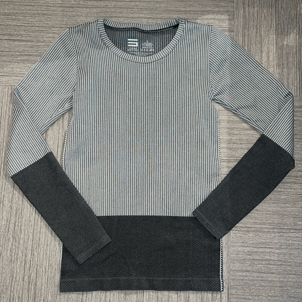 Three Sixty Six Long-sleeve